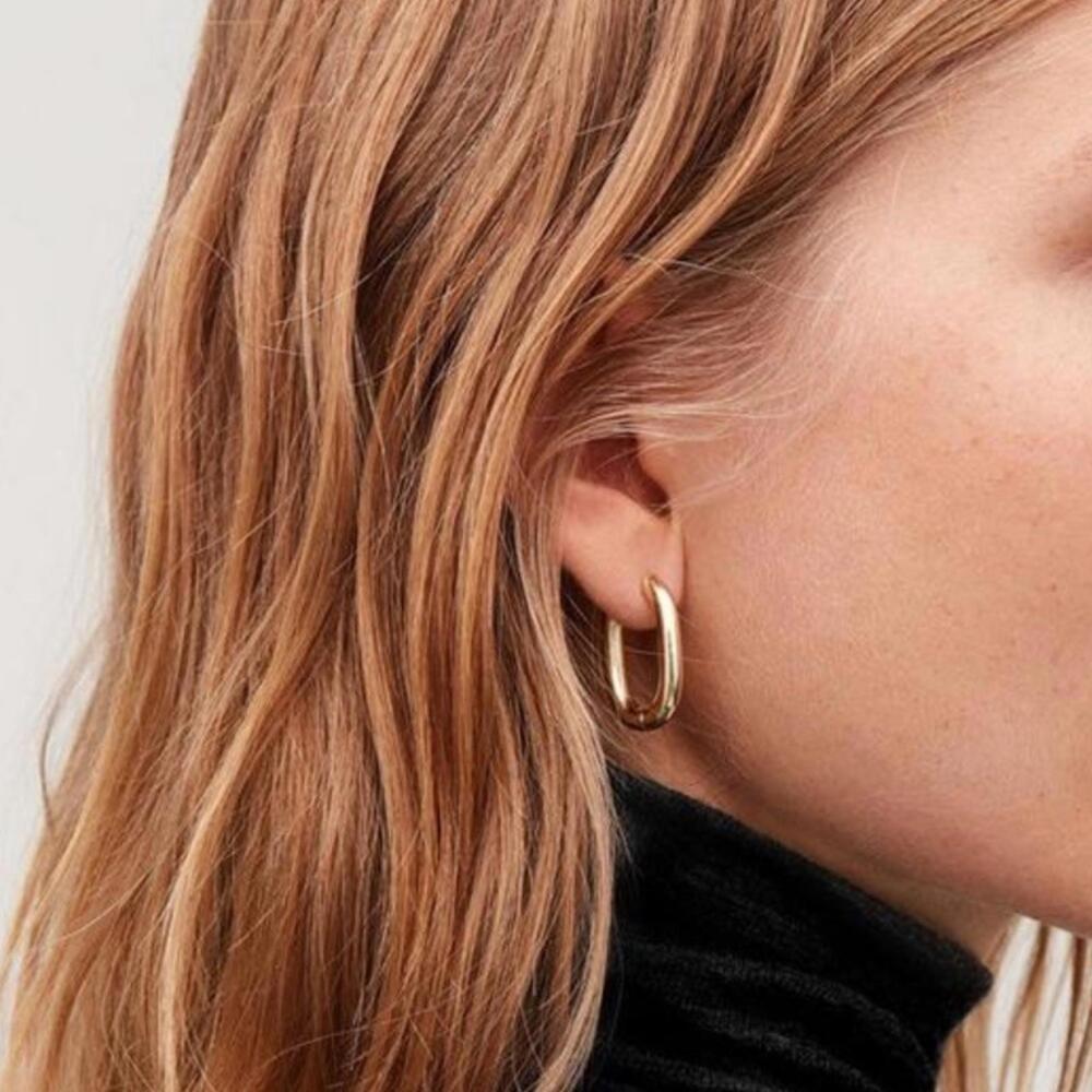 18k Plated Gold Oval Huggie Hoop Earrings